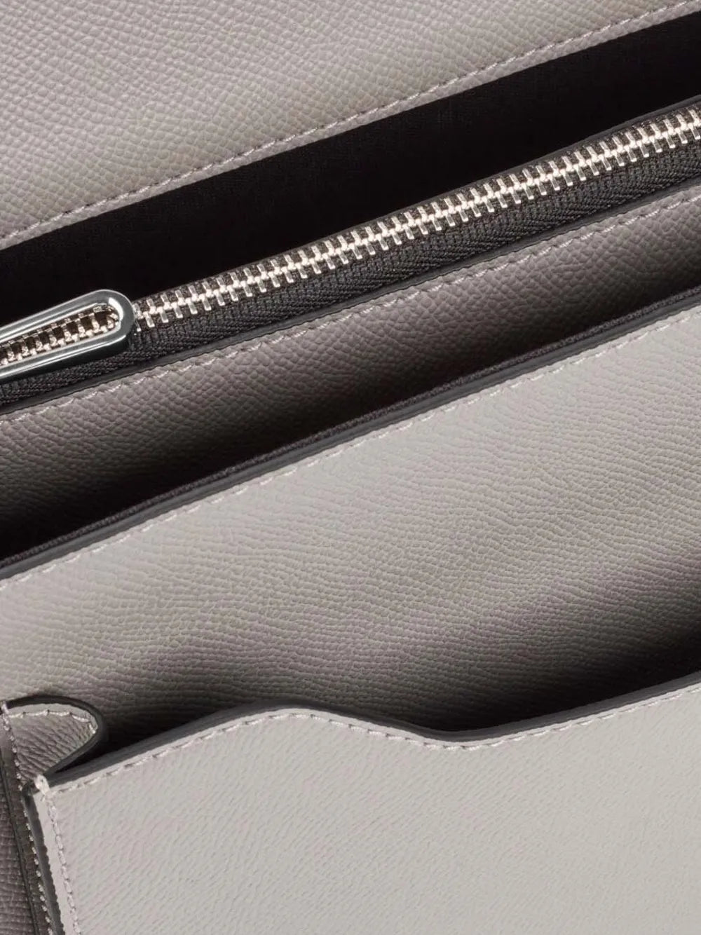 TOUSknotted-handle embossed-logo crossbody bag