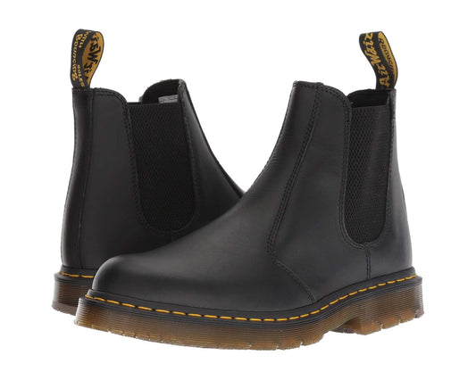 Unisex Dr. Martens 2976 Chelsea SR Boots Black