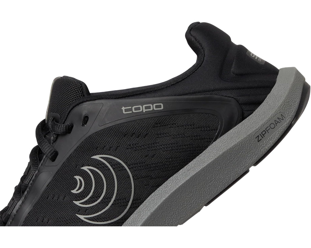 Men's Topo Athletic ST-5 Black/Charcoal